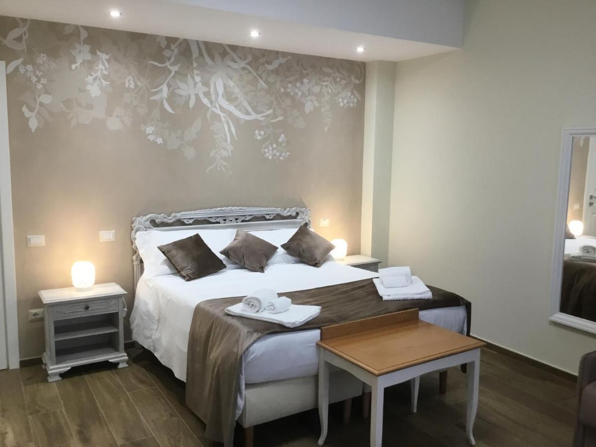 Cavaliere Suite & Rooms Матера Екстер'єр фото