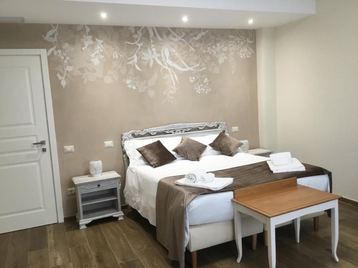Cavaliere Suite & Rooms Матера Екстер'єр фото